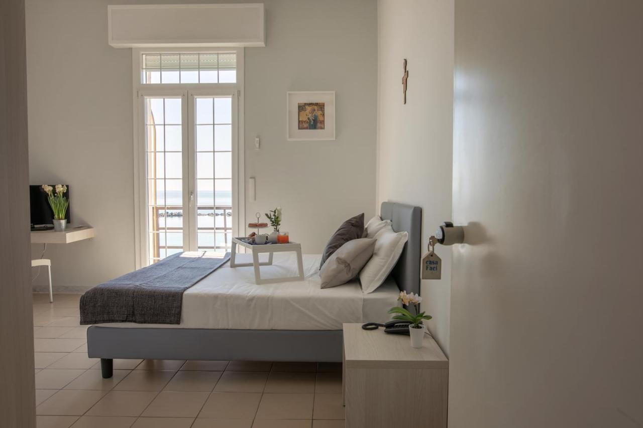 Casa F.A.C.I Ξενοδοχείο Marina di Massa Εξωτερικό φωτογραφία